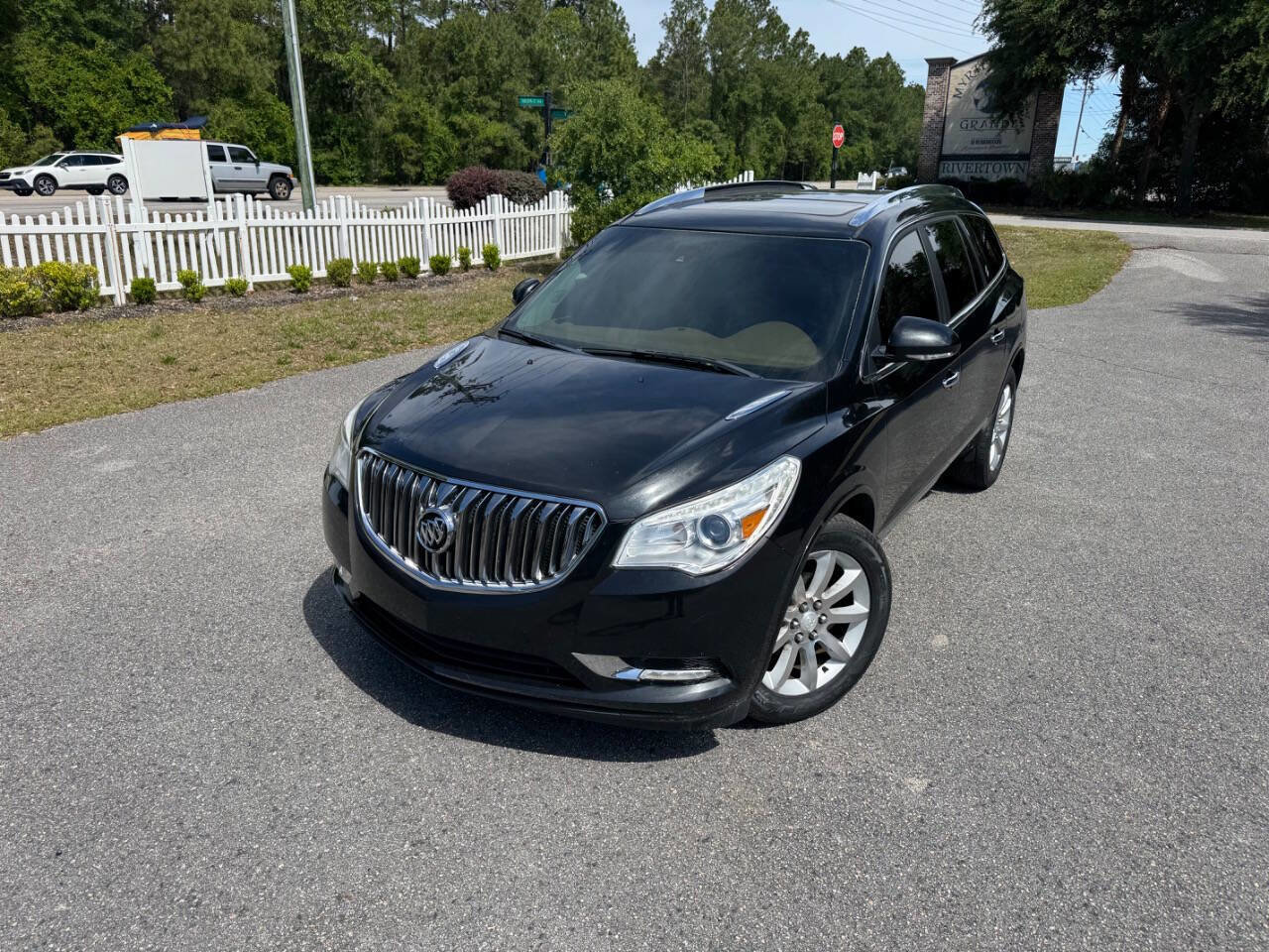 Used 2015 Buick Enclave Premium w/ Experience Buick Package FWD image 35