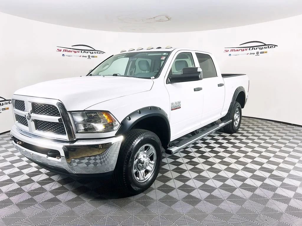 Used 2018 RAM 2500 Tradesman w/ Chrome Appearance Group AWD/4WD image 4