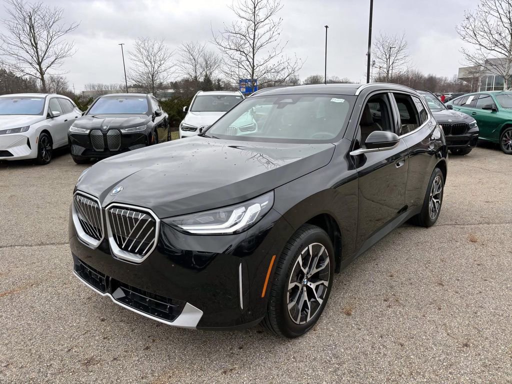 Used 2025 BMW X3 xDrive30i w/ Convenience Package image 3