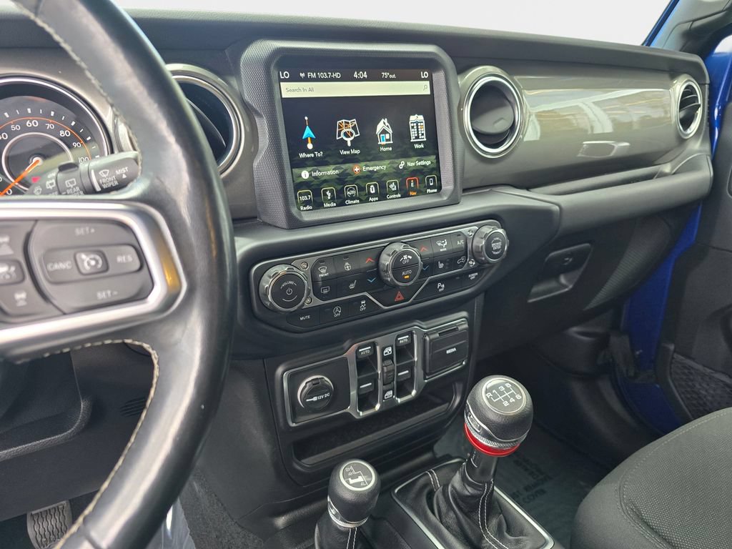 Used 2019 Jeep Wrangler Unlimited Sahara AWD/4WD image 23