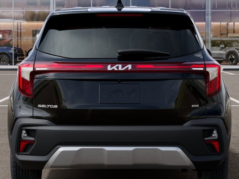 New 2026 Kia Seltos LX image 13