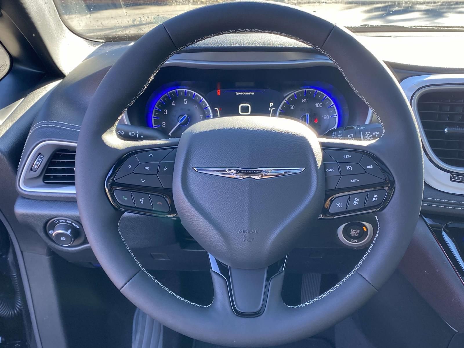 New 2026 Chrysler Pacifica Select image 19