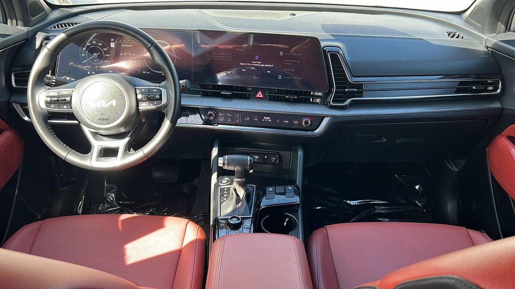 Used 2025 Kia Sportage SX image 11