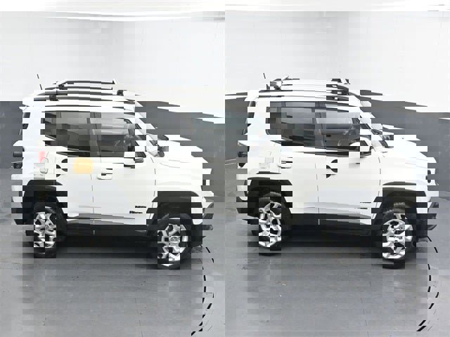 Used 2018 Jeep Renegade Latitude image 29