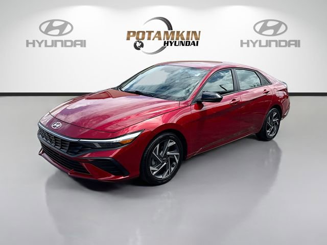 Certified 2025 Hyundai Elantra Sport FWD image 1