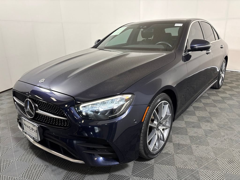 Used 2022 Mercedes-Benz E 350 4MATIC Sedan image 2