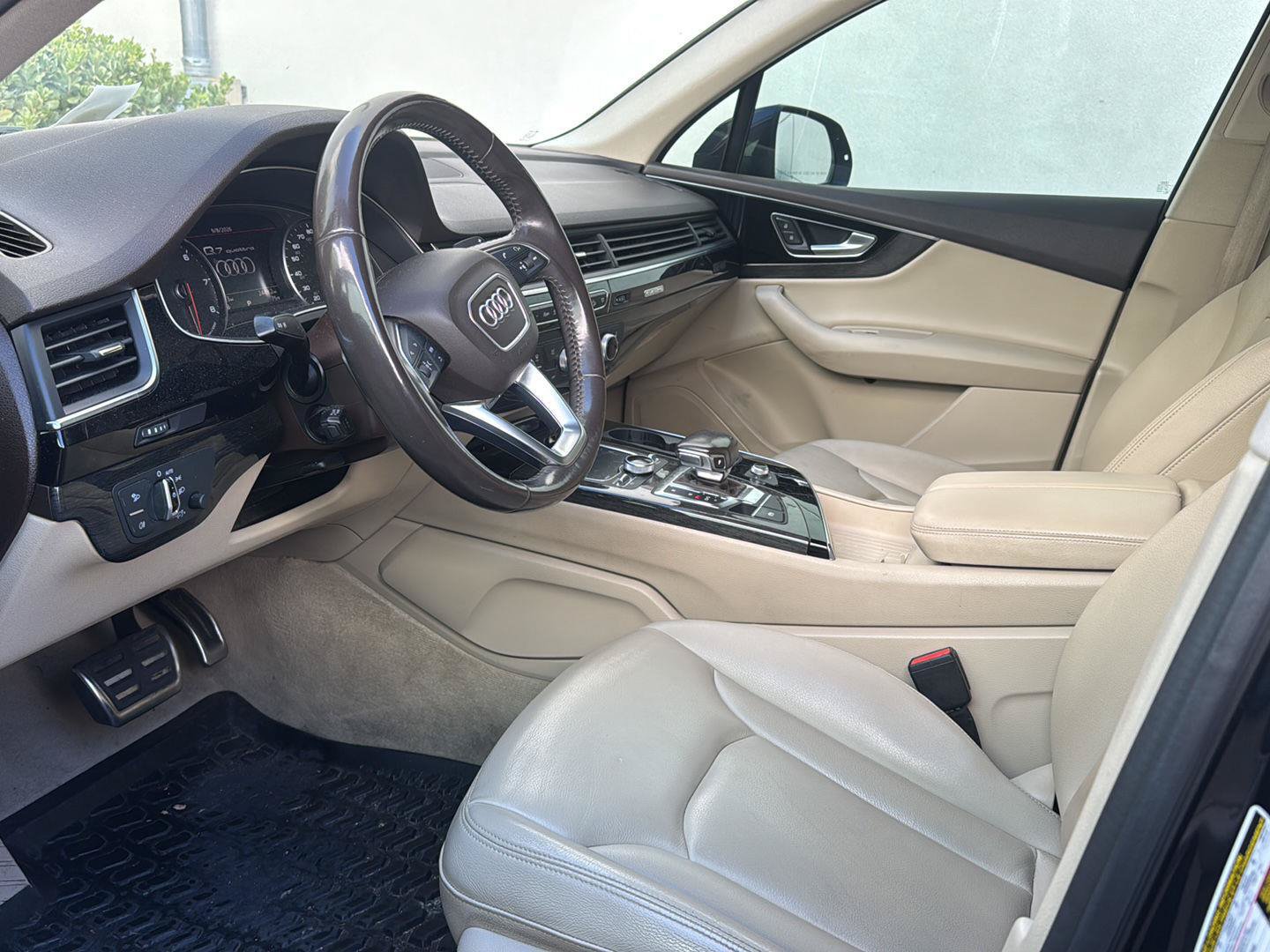 Used 2018 Audi Q7 3.0T Premium AWD/4WD image 12