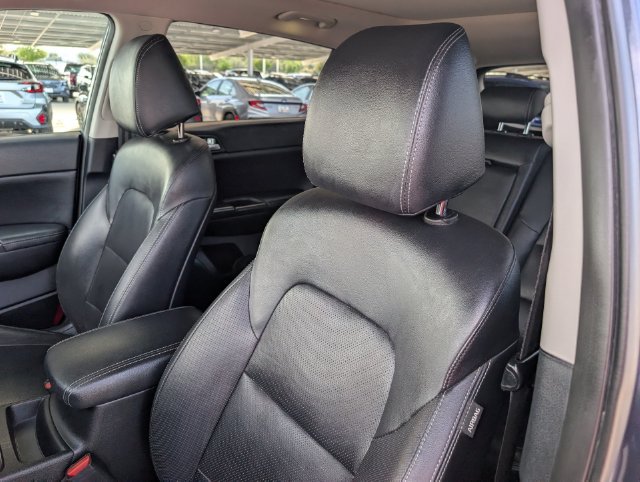 Used 2017 Kia Sportage EX w/ EX Technology Package FWD image 10
