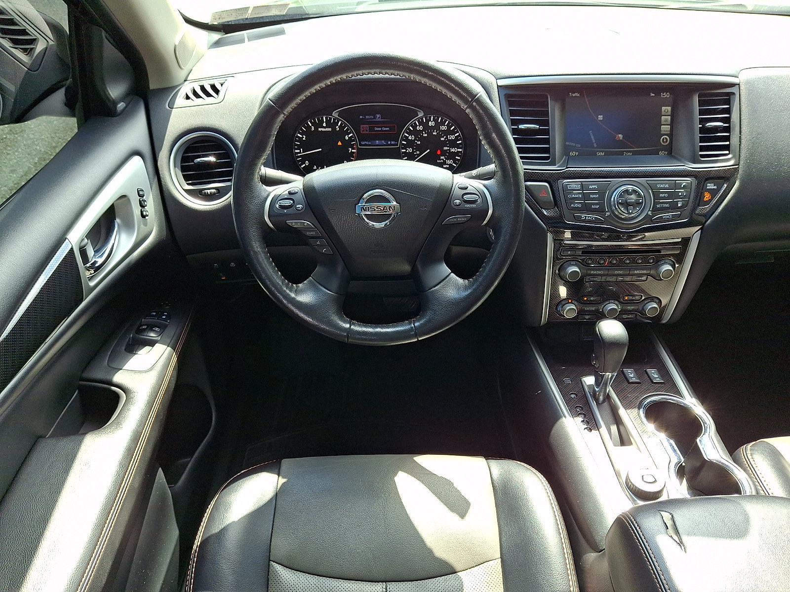 Used 2020 Nissan Pathfinder SL AWD/4WD image 14