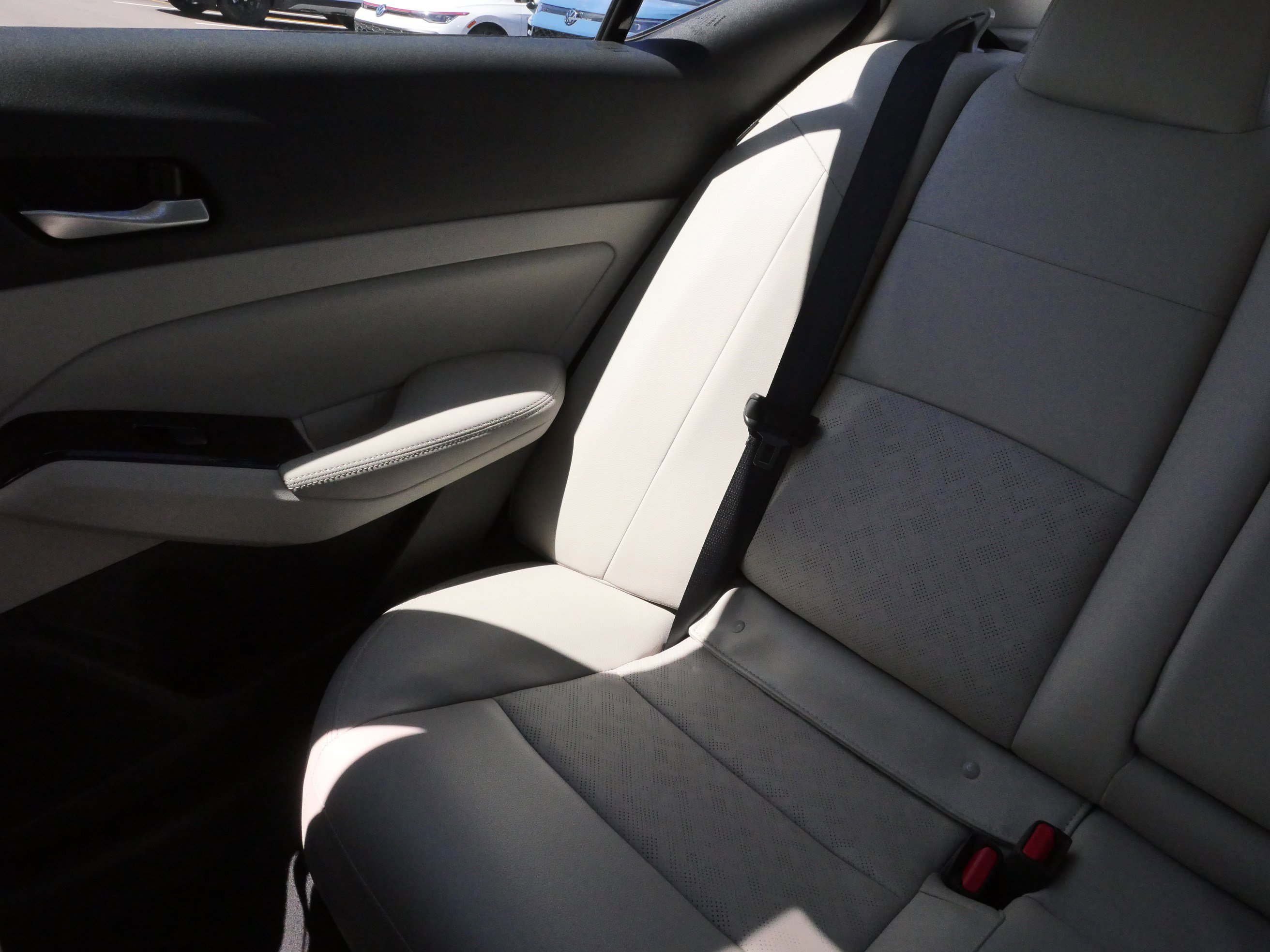 Used 2025 Nissan Altima 2.5 SL AWD/4WD image 12
