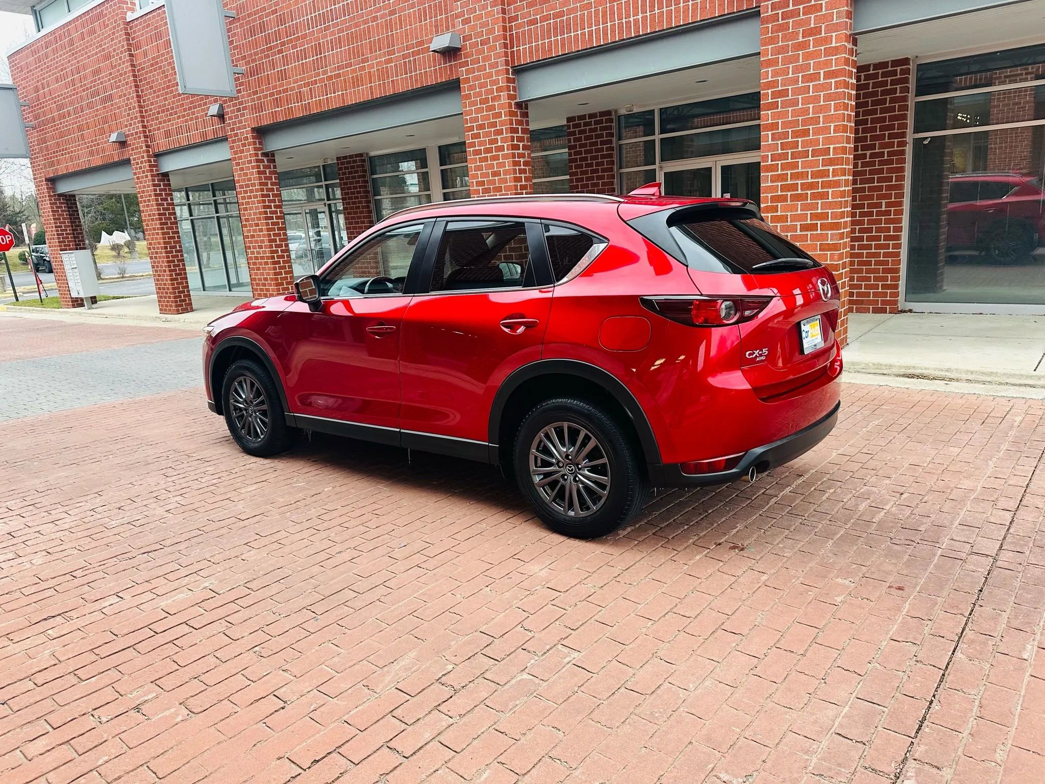 Used 2020 MAZDA CX-5 Touring image 4