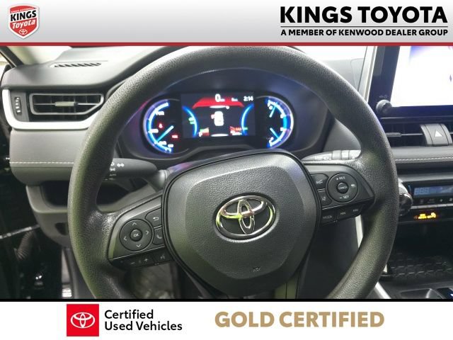 Used 2025 Toyota RAV4 XLE AWD/4WD image 16