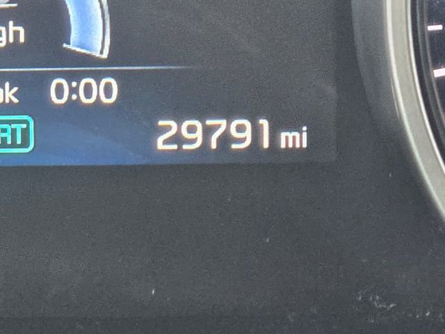 Certified 2022 Kia Carnival LX image 32