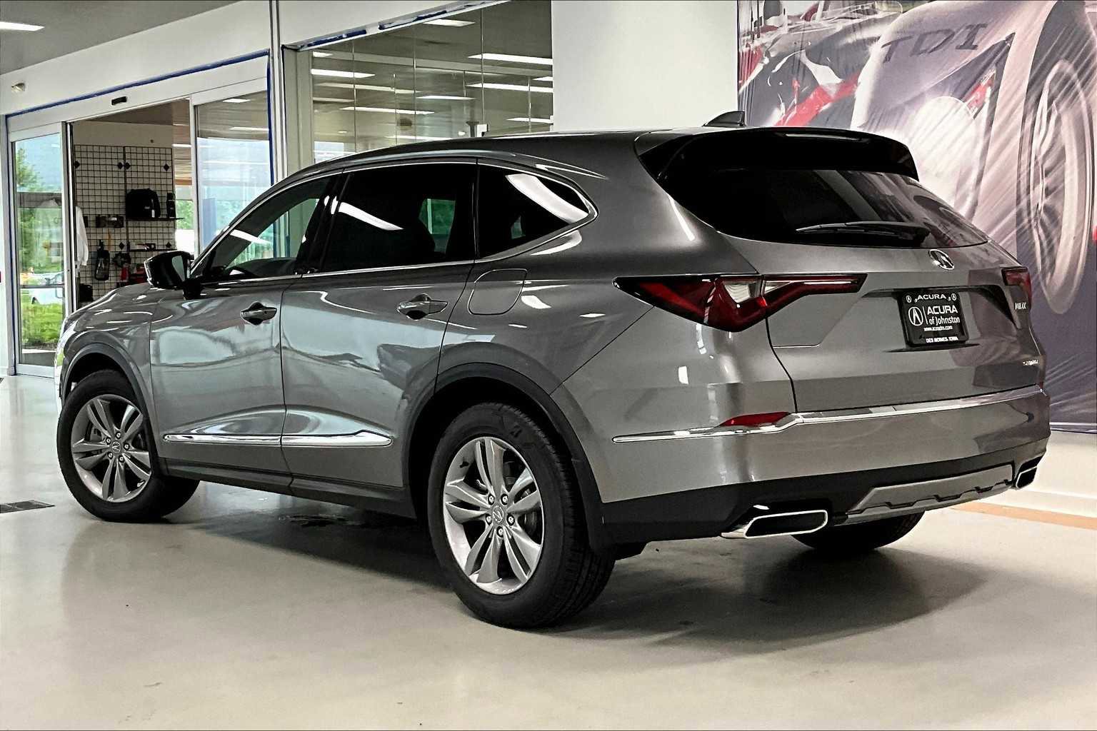 New 2025 Acura MDX SH-AWD image 4