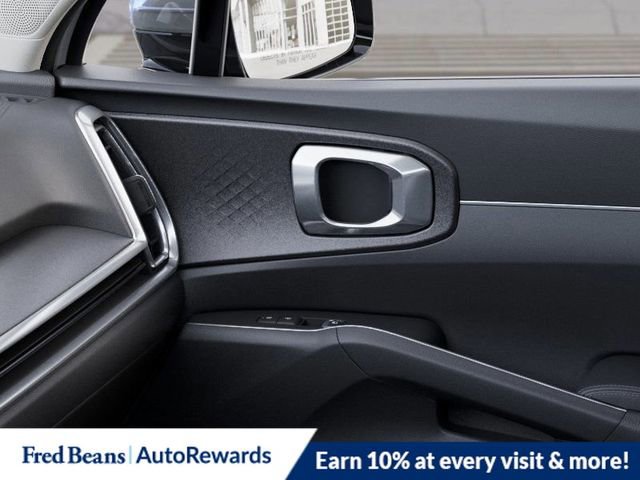 New 2025 Kia Sorento S image 7