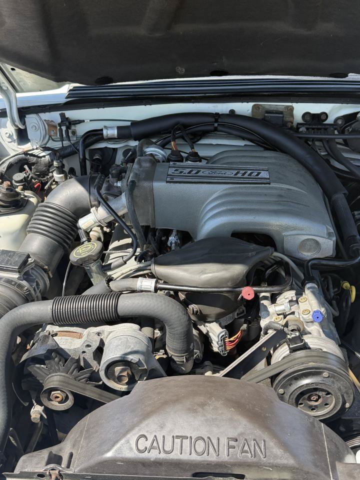 Used 1991 Ford Mustang LX RWD image 3