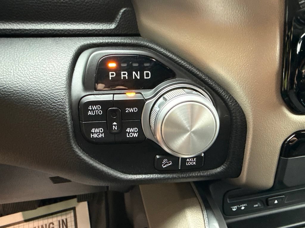 Used 2019 RAM 1500 Laramie AWD/4WD image 33