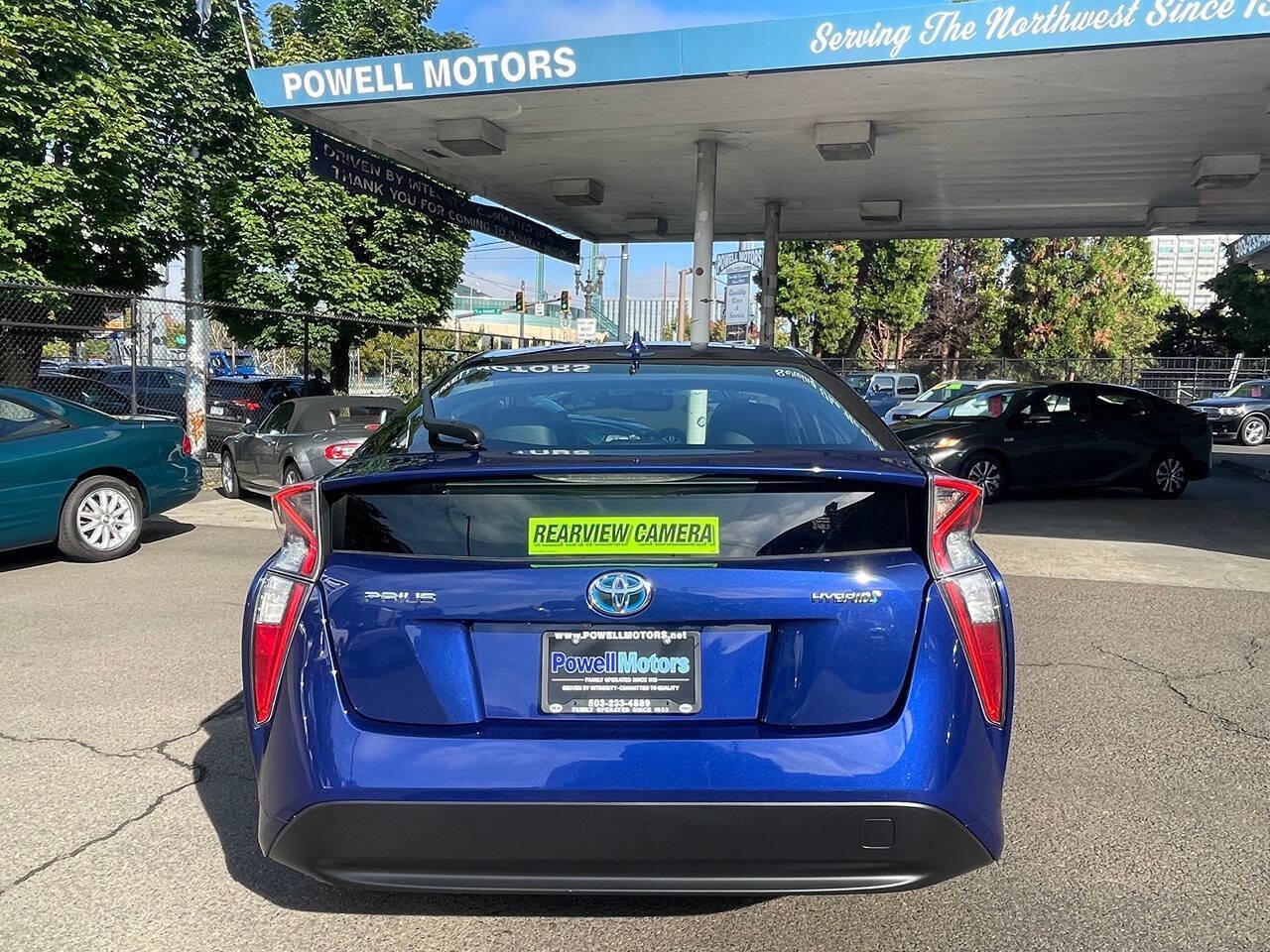 Used 2017 Toyota Prius Four Touring FWD image 9