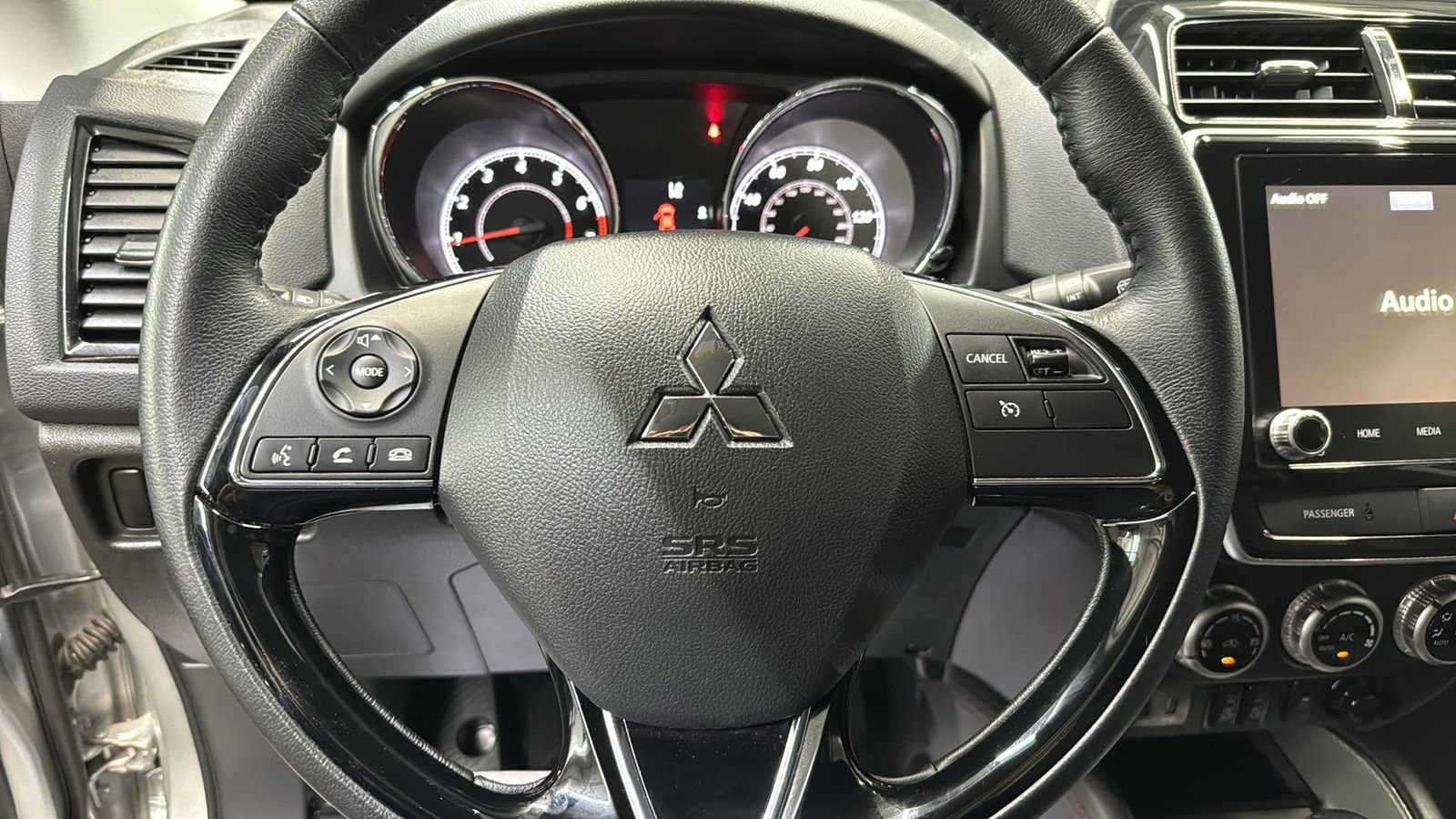 Used 2025 Mitsubishi Outlander Sport AWD image 15