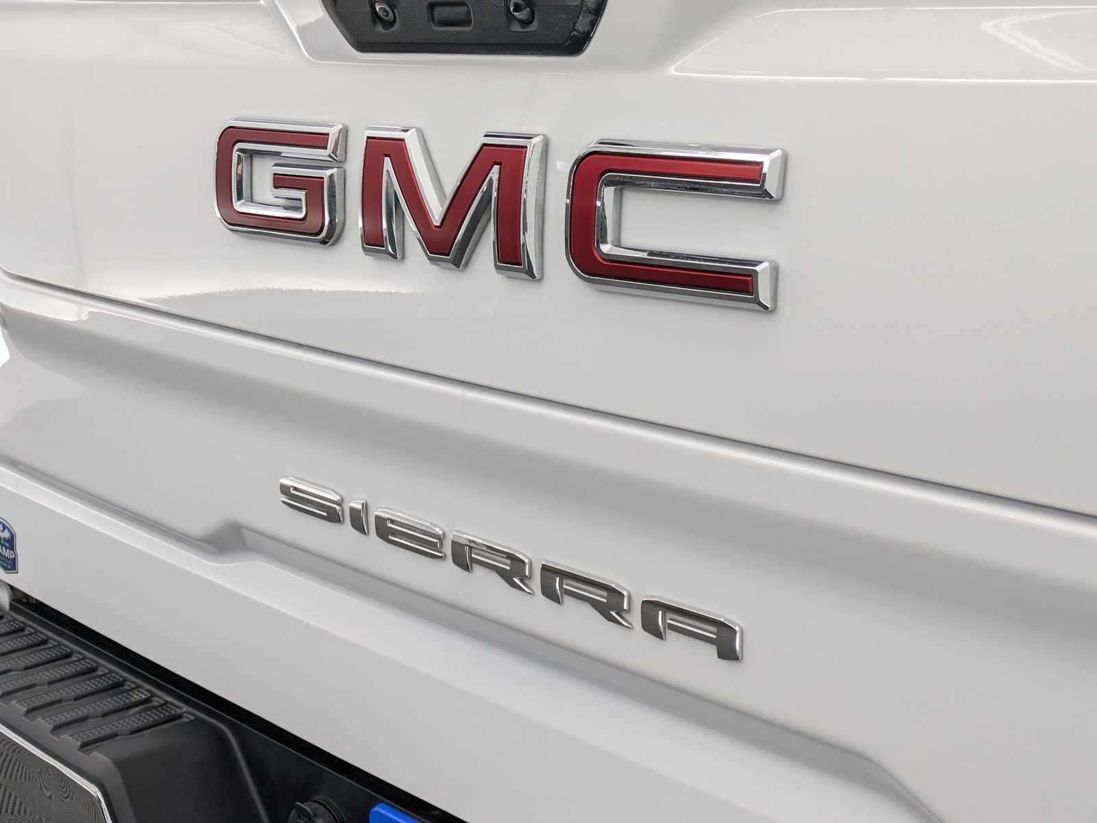 Used 2019 GMC Sierra 1500 SLT w/ SLT Convenience Package AWD/4WD image 12