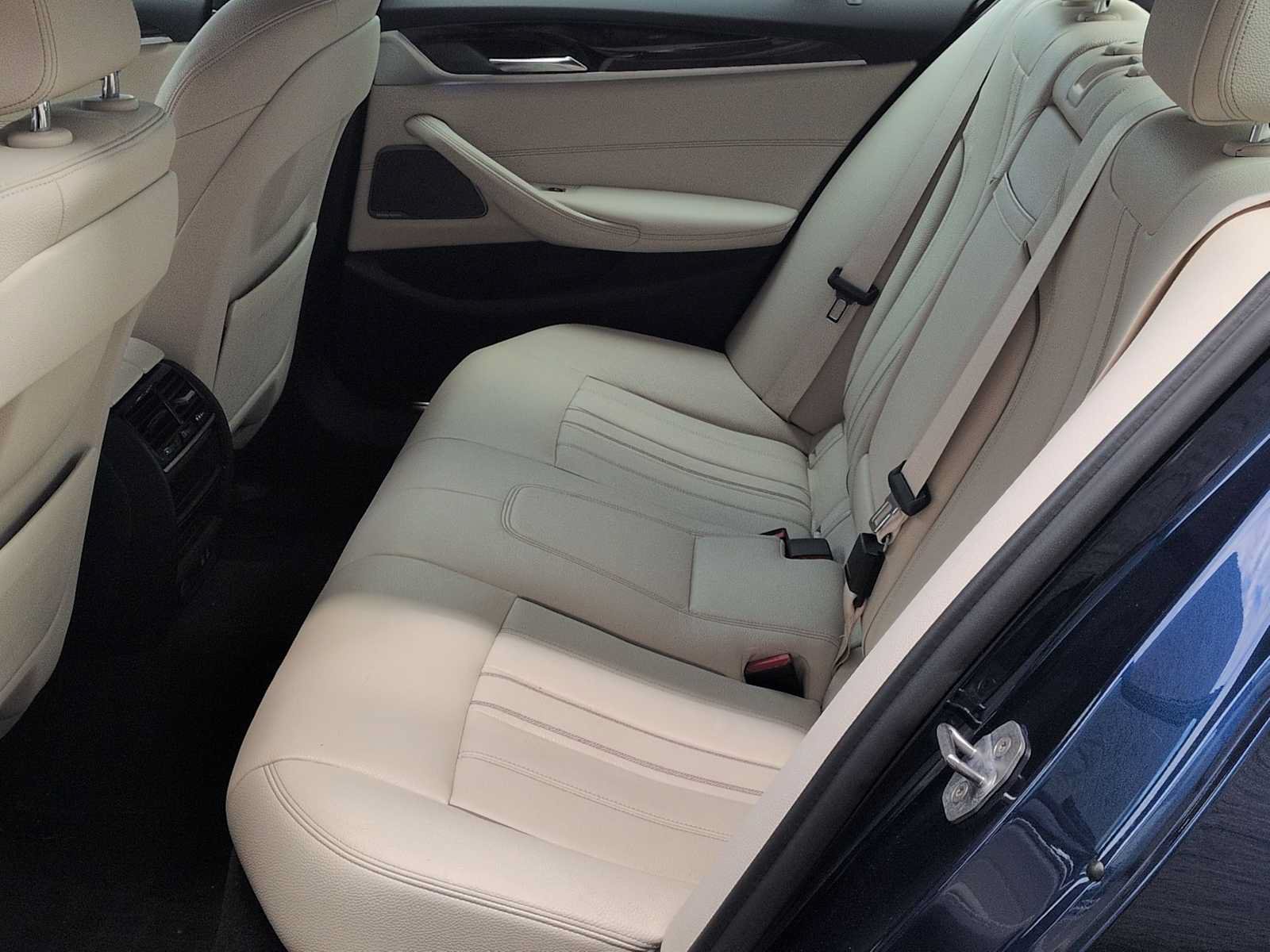 Used 2020 BMW 540i xDrive w/ Premium Package AWD/4WD image 21
