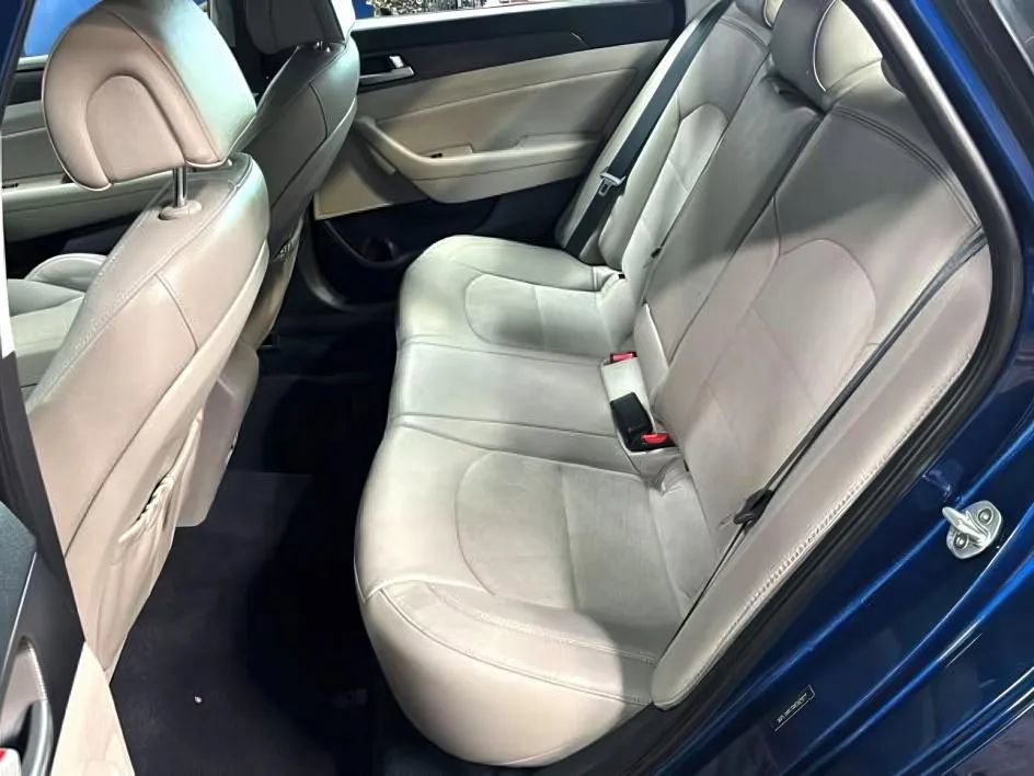 Used 2017 Hyundai Sonata Sport w/ Value Edition Package 02 image 10