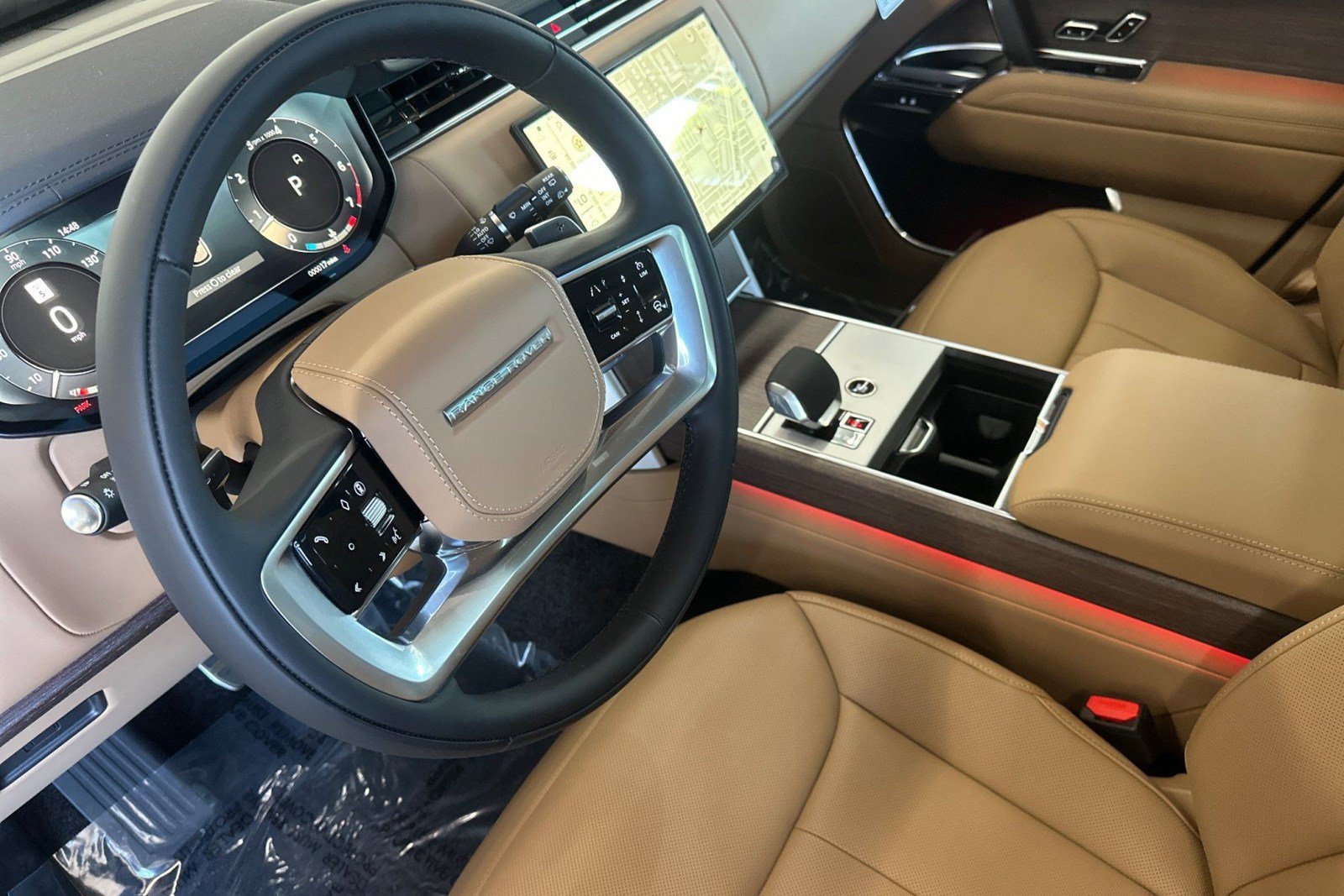 New 2026 Land Rover Range Rover Long Wheelbase SE AWD/4WD image 4