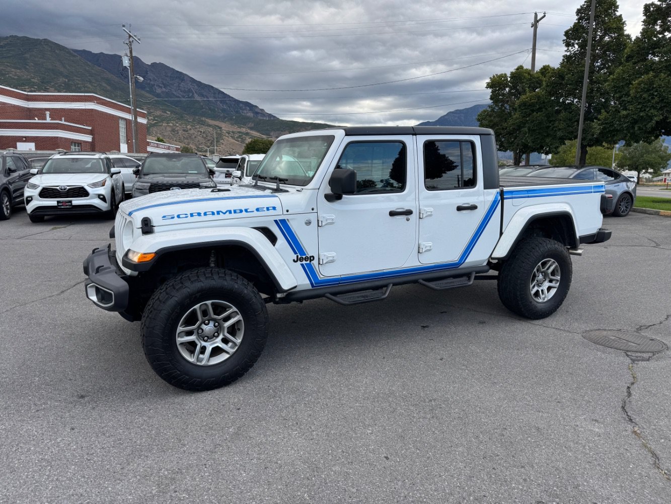 Used 2021 Jeep Gladiator Sport