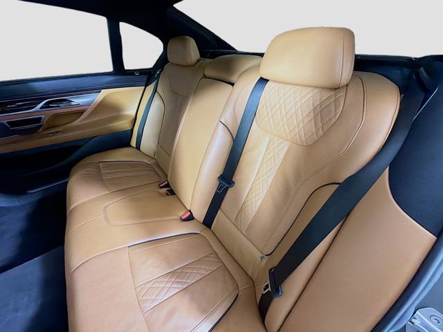 Used 2019 BMW 750i xDrive w/ Executive Package AWD/4WD image 24
