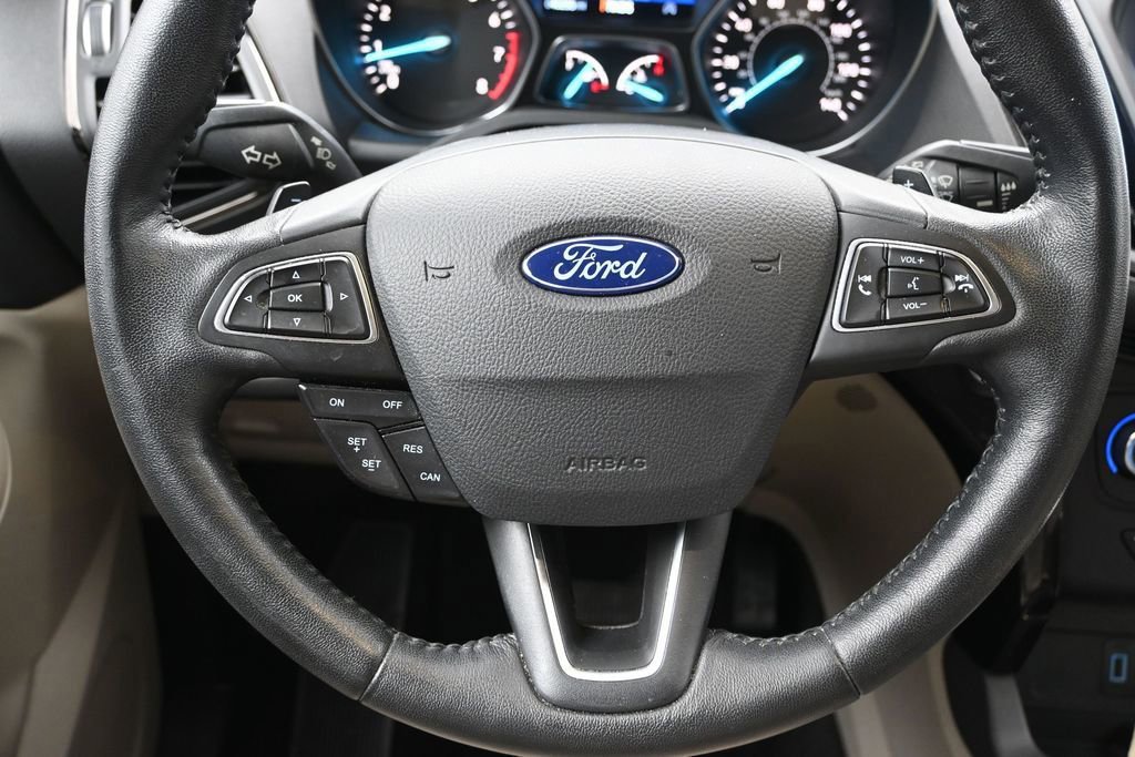 Used 2017 Ford Escape Titanium AWD/4WD image 15
