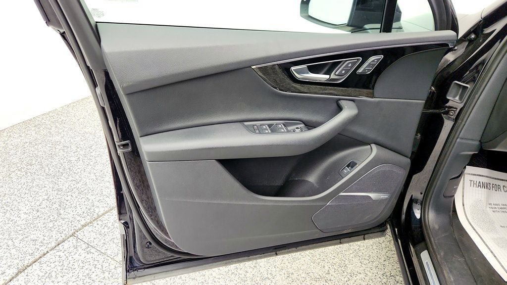 Used 2019 Audi Q7 3.0T Prestige image 10