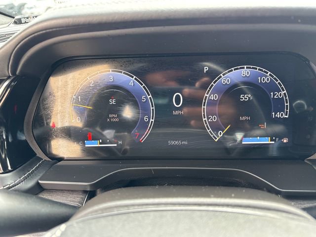Used 2022 Jeep Grand Cherokee Overland w/ Luxury Tech Group IV AWD/4WD image 28