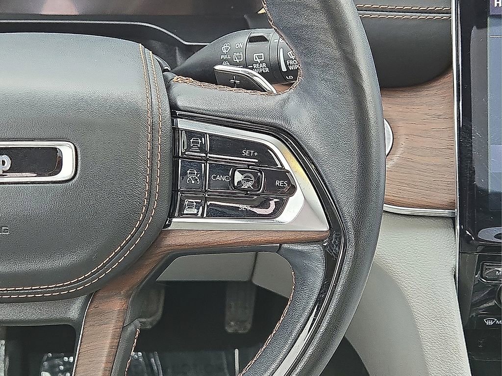 Used 2022 Jeep Grand Cherokee Summit w/ Advanced Protech Group IV image 22