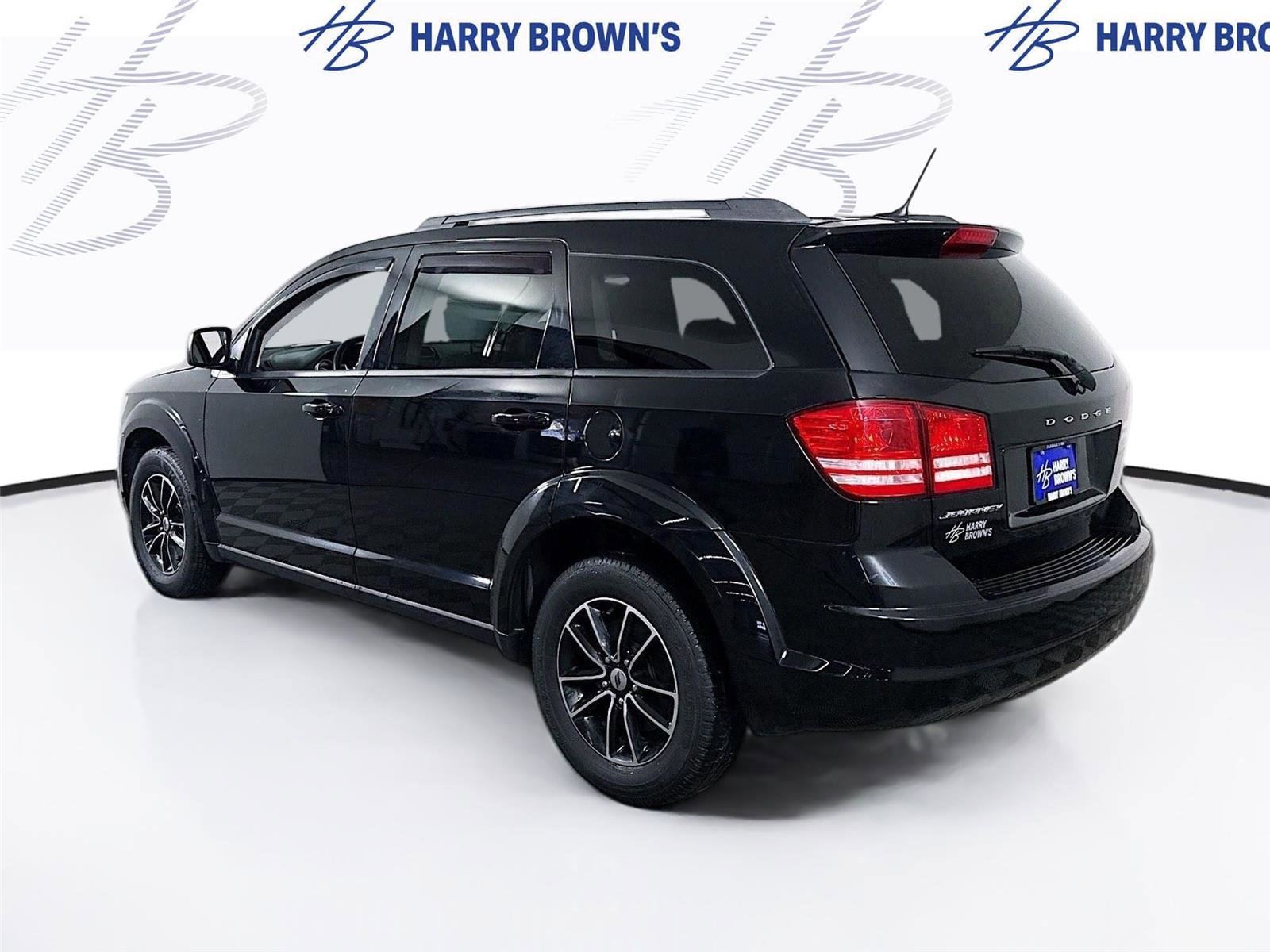 Used 2018 Dodge Journey SE w/ Blacktop Package FWD image 25