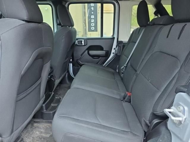 Used 2023 Jeep Wrangler Unlimited w/ Cold Weather Group AWD/4WD image 6