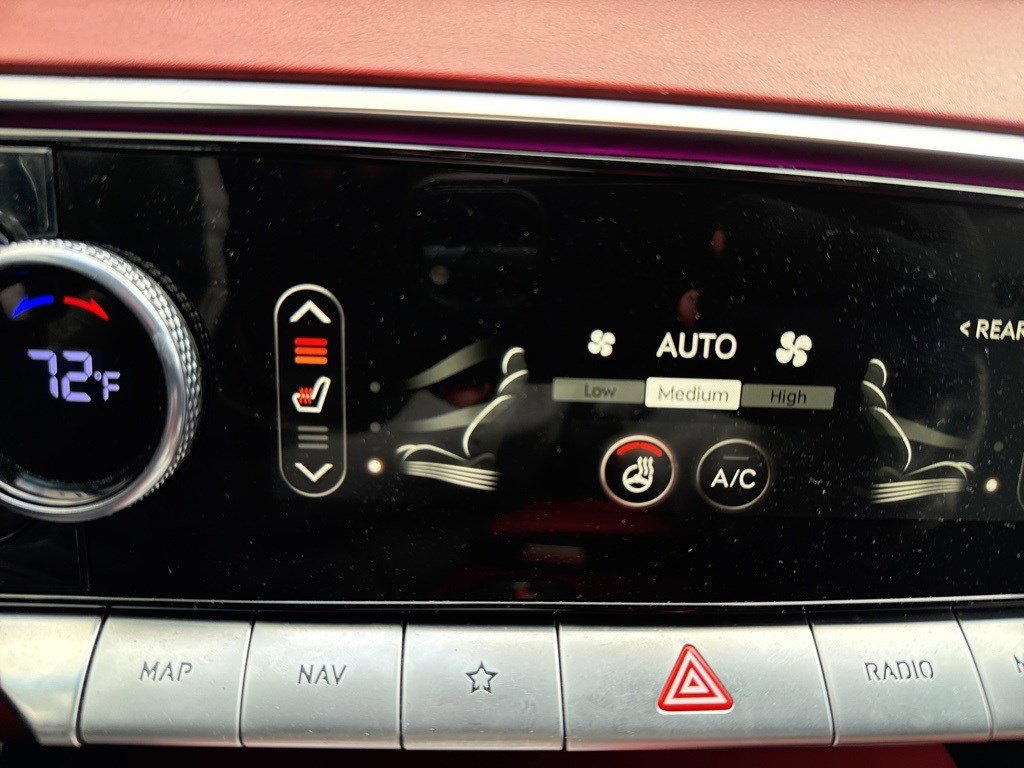 Used 2022 Genesis GV70 3.5T Sport w/ Sport Prestige Package image 18