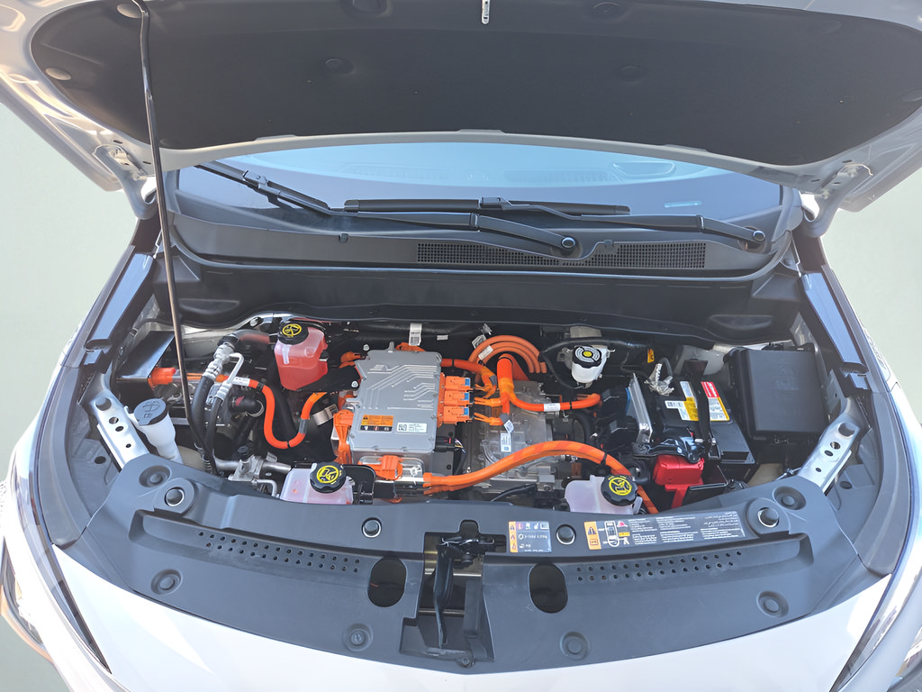 Used 2022 Chevrolet Bolt EUV LT w/ Convenience Package FWD image 11