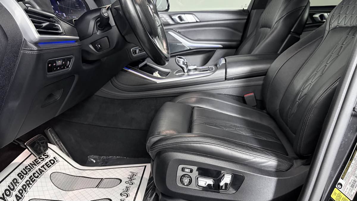 Used 2021 BMW ALPINA XB7 AWD/4WD image 15