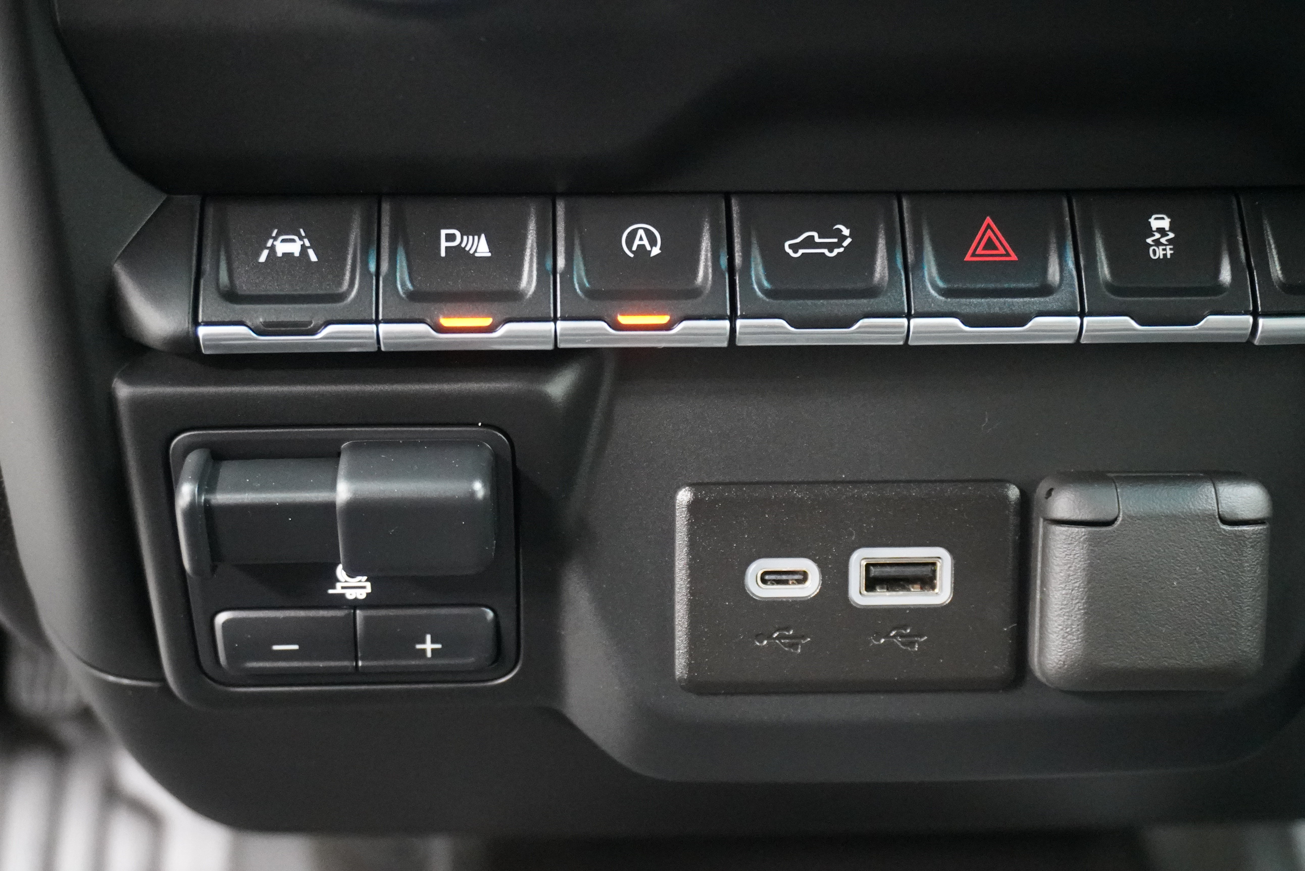 Used 2023 Chevrolet Silverado 1500 W/T w/ WT Safety Package AWD/4WD image 19