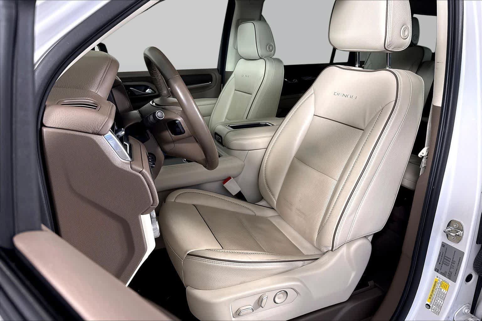 Used 2021 GMC Yukon XL Denali RWD image 7