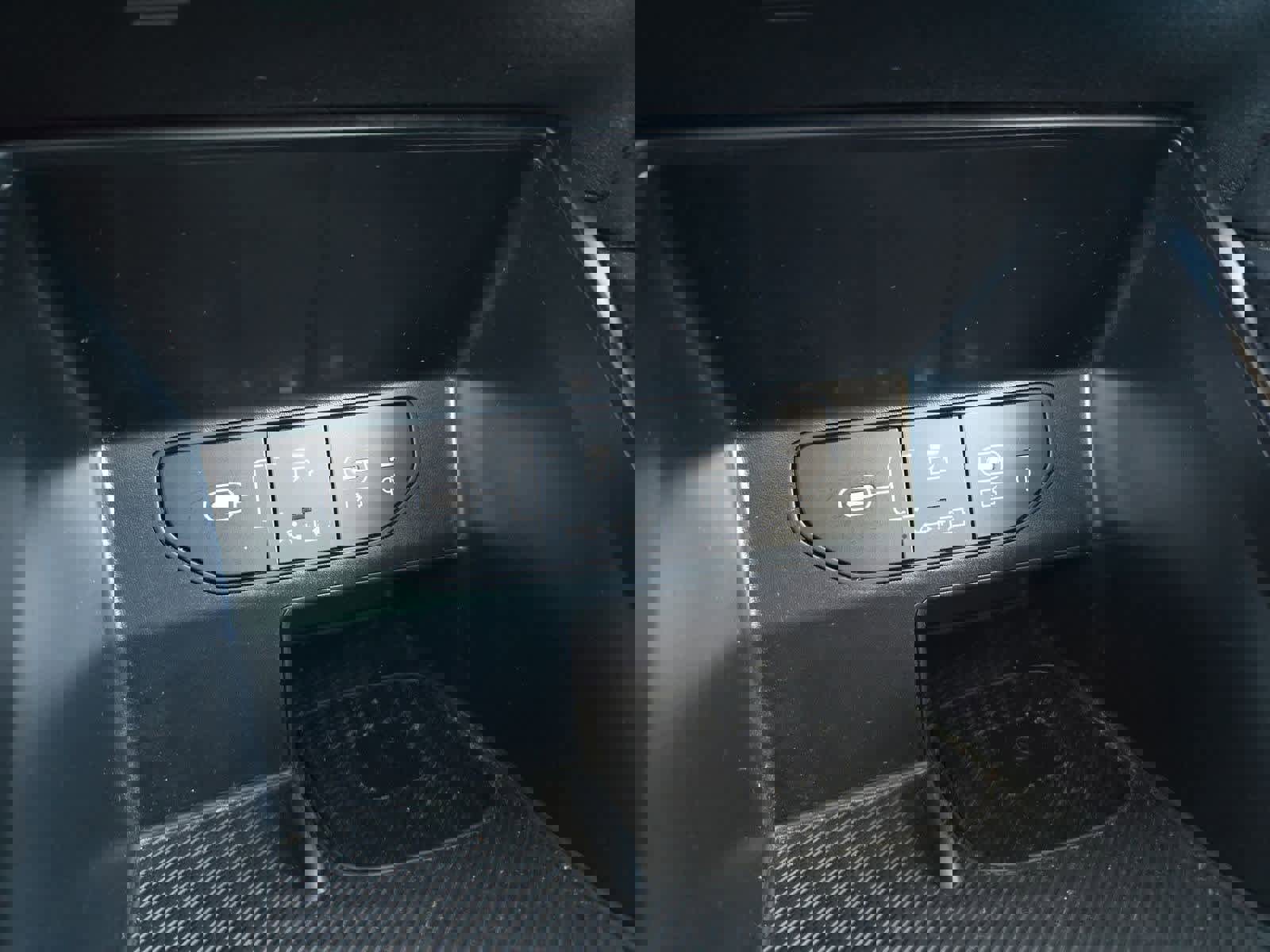 Certified 2024 Kia Sorento S image 29