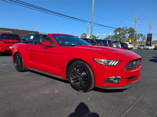 Used 2016 Ford Mustang Premium image 2