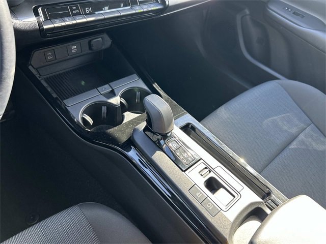 Used 2024 Toyota Prius LE image 25