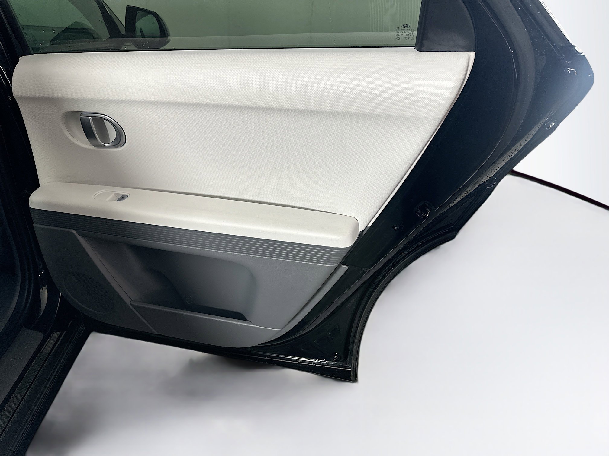 Used 2023 Hyundai Ioniq 5 SE image 29