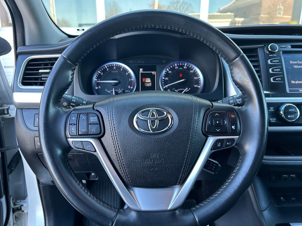 Used 2019 Toyota Highlander XLE image 13