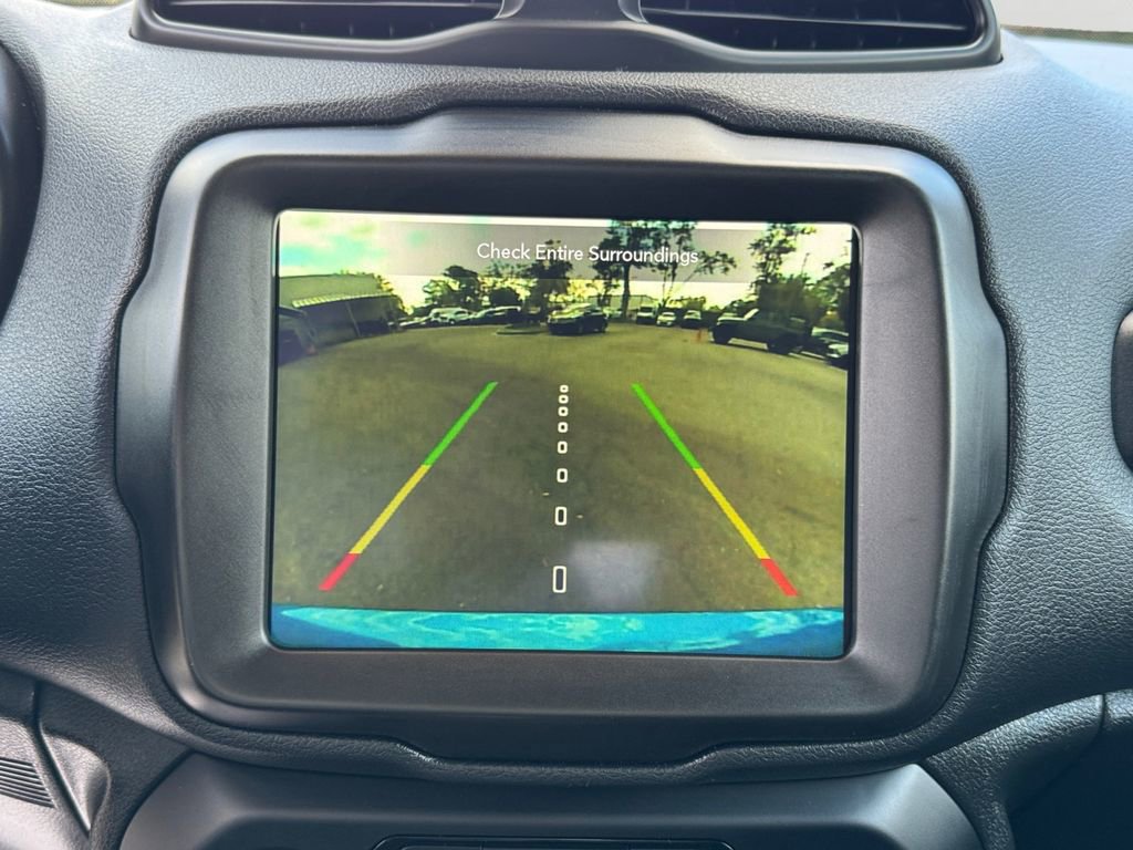 Used 2022 Jeep Renegade Trailhawk w/ Trailer Tow Group image 26