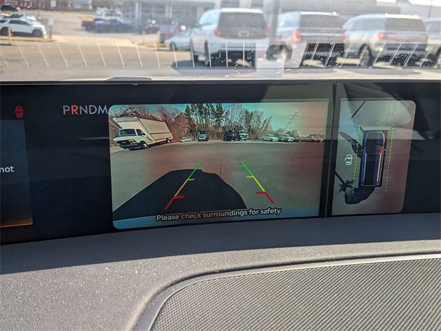 Used 2025 Lincoln Navigator Reserve image 23