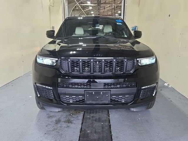 Used 2023 Jeep Grand Cherokee L Limited w/ Luxury Tech Group II AWD/4WD image 6