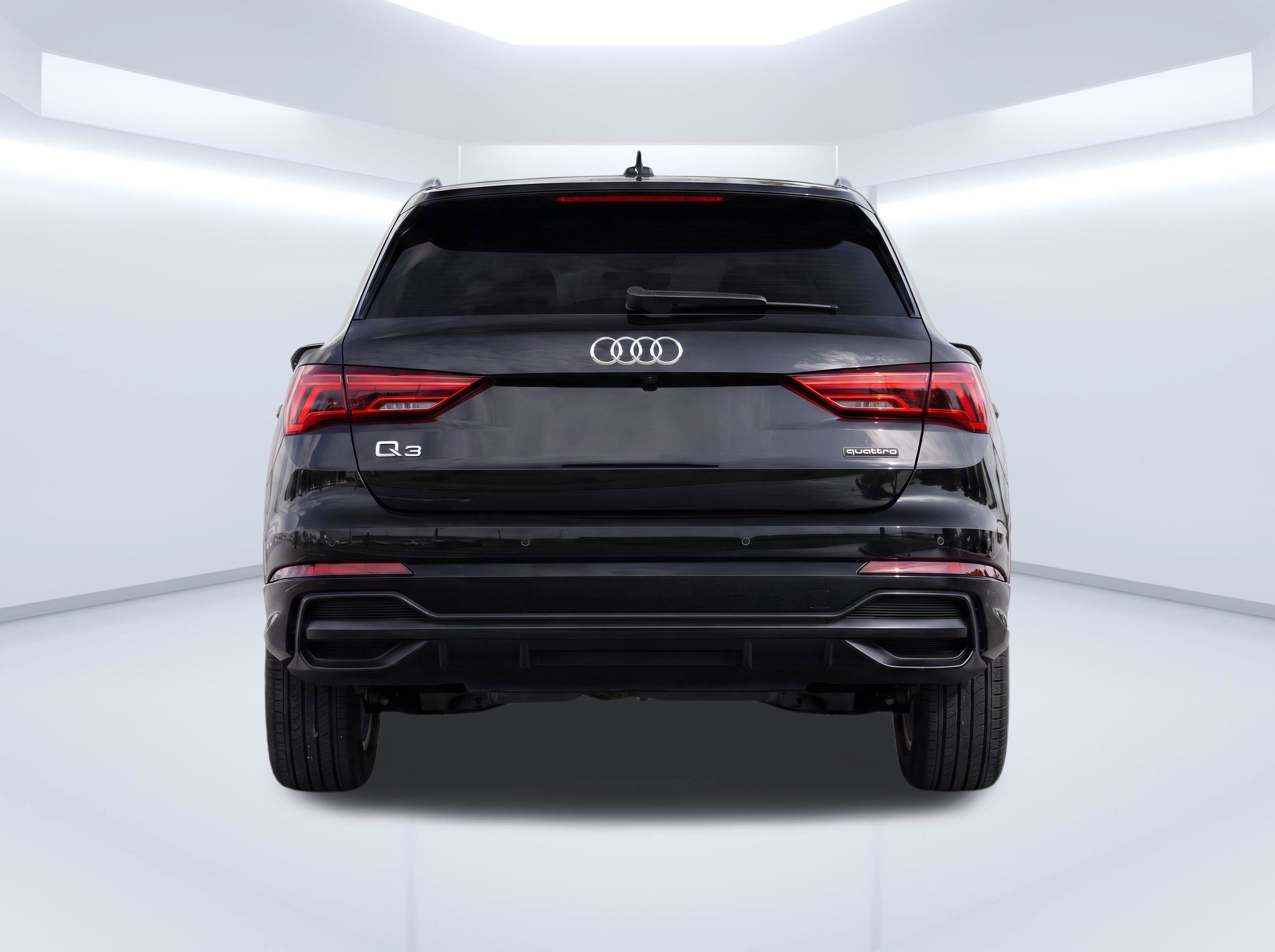 Used 2021 Audi Q3 2.0T Premium w/ Convenience Package AWD/4WD image 7