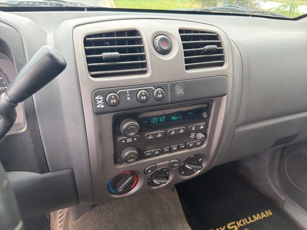 Used 2004 Chevrolet Colorado LS w/ Power Convenience Package image 6